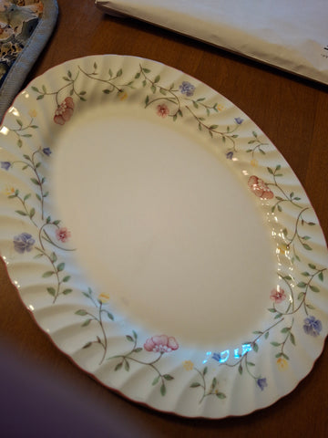 Z-Floral Dinner Platter.