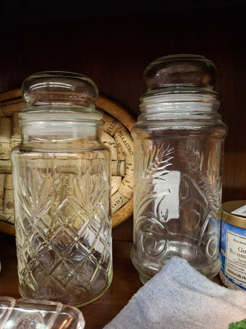 Z-Pretty glass cannisters