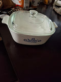 Z - Medium Size Corningware Bowl with lid/good condition.