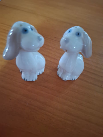 Z-Cutie Puppy Couple salt n pepper shakers